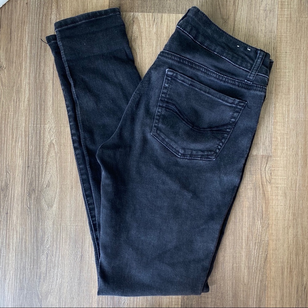 S.O. Faded Black Jeggings